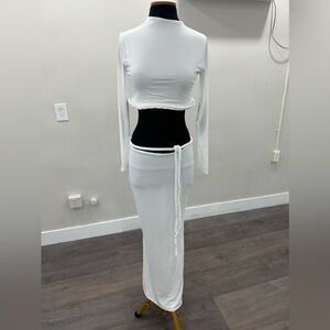 New white elastic set with crop top